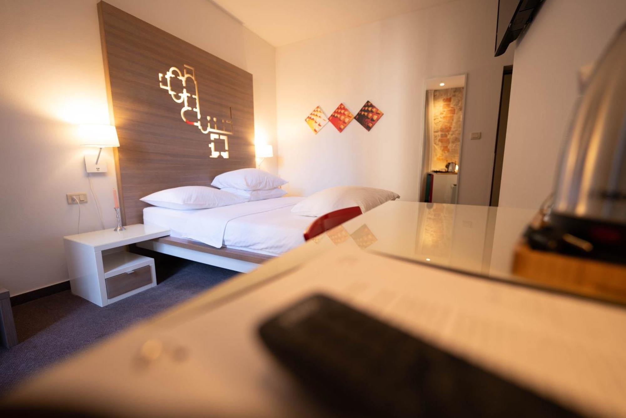 Slavija Culture Heritage Hotel Split Luaran gambar